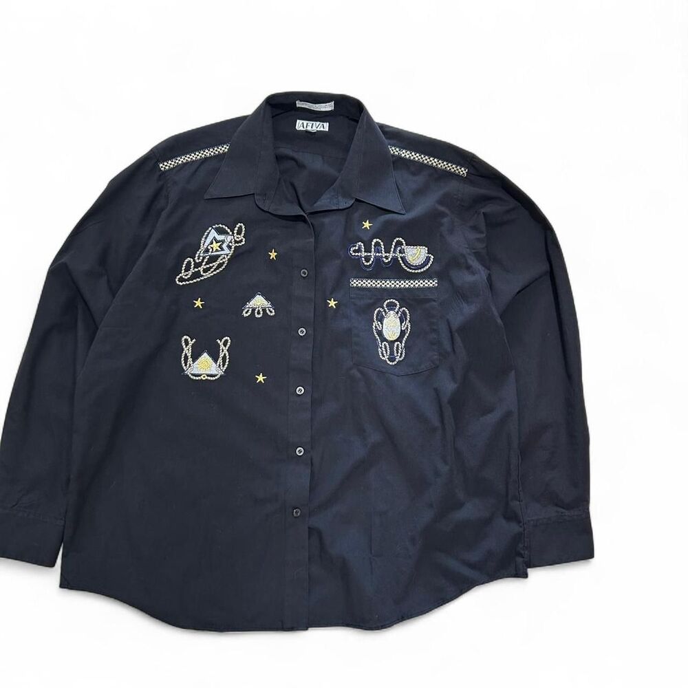 Vintage Women's Shirt - Picture 2 of 6